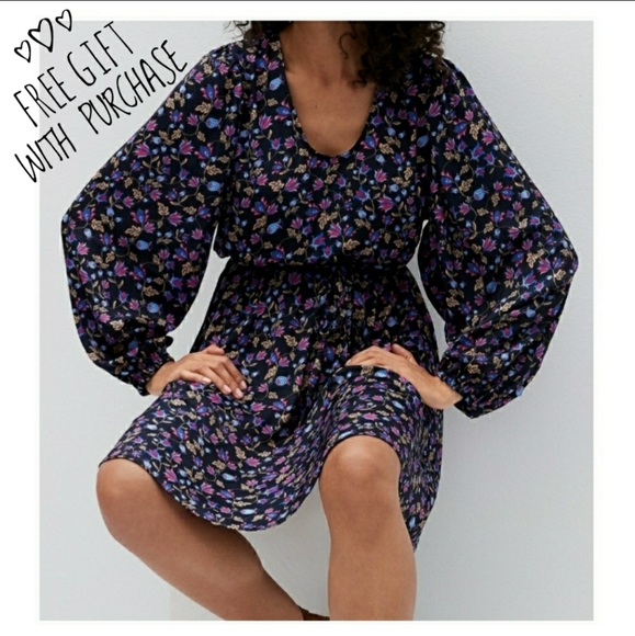 ʙᴀɴᴀɴᴀ ʀᴇᴘᴜʙʟɪᴄ ᴘᴜғғ sʟᴇᴇᴠᴇ ғʟᴀʀᴇ ᴅʀᴇss - Picture 2 of 6